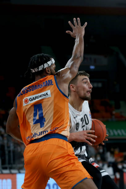 他们不仅希 他们不仅希