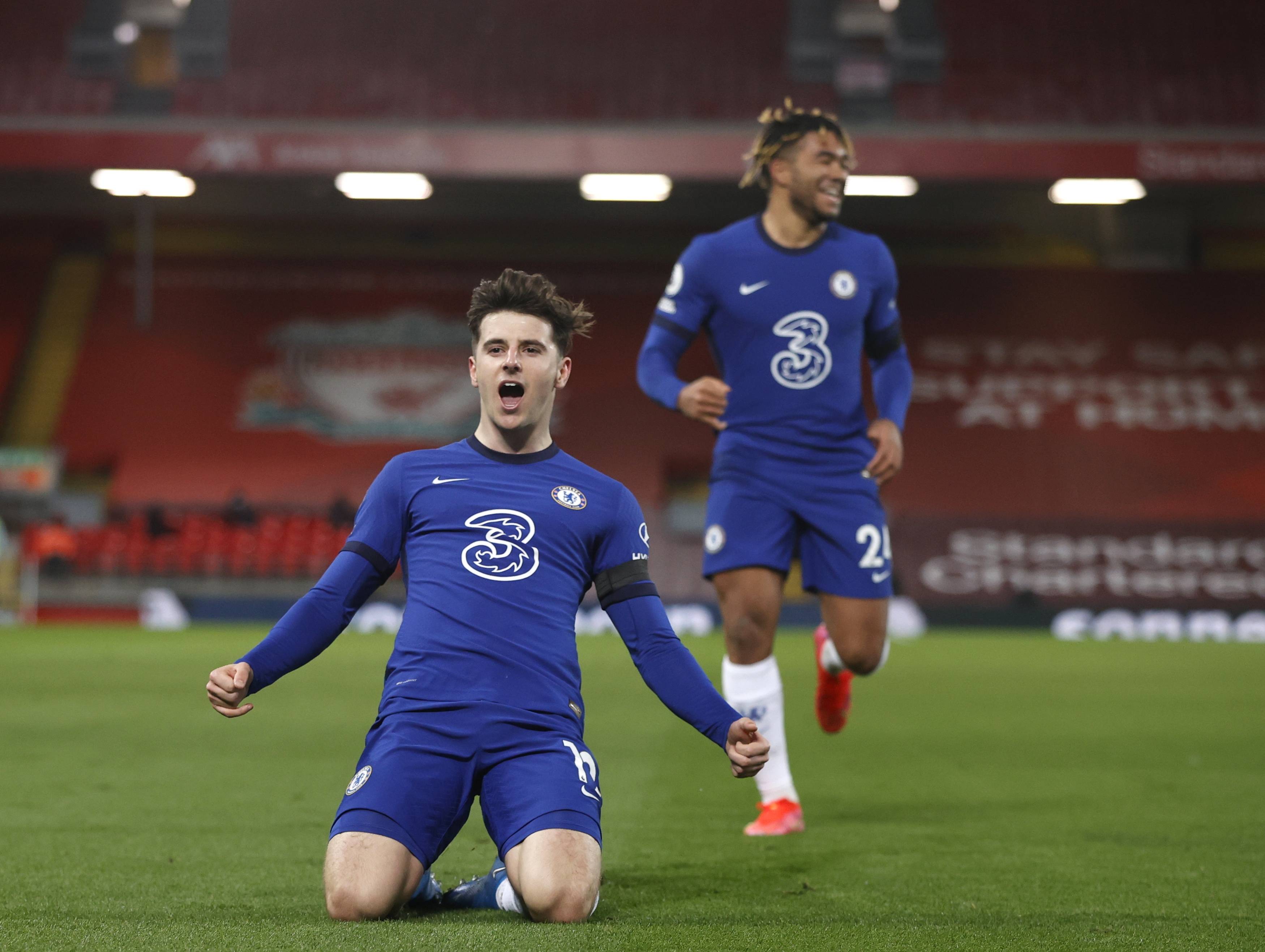 康的高度重 康的高度重